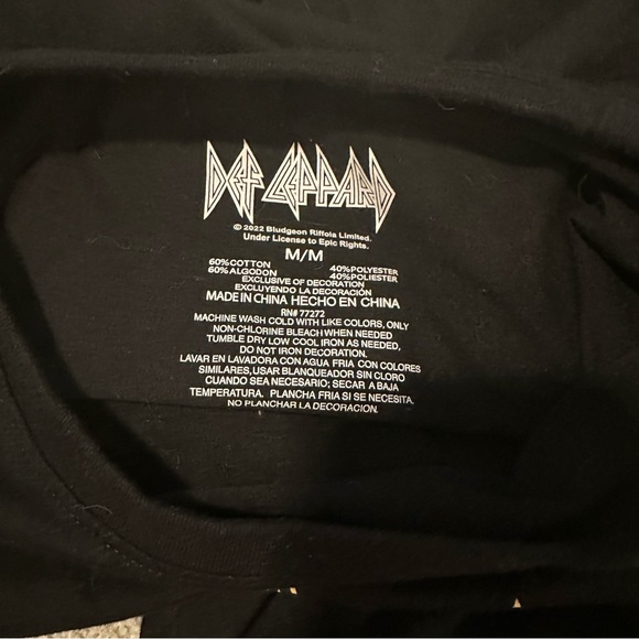 Def Leppard 1983 Graphic T-Shirt Dress - Picture 4 of 5